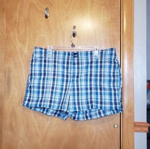 Sonoma shorts size 22W. Blue plaid.